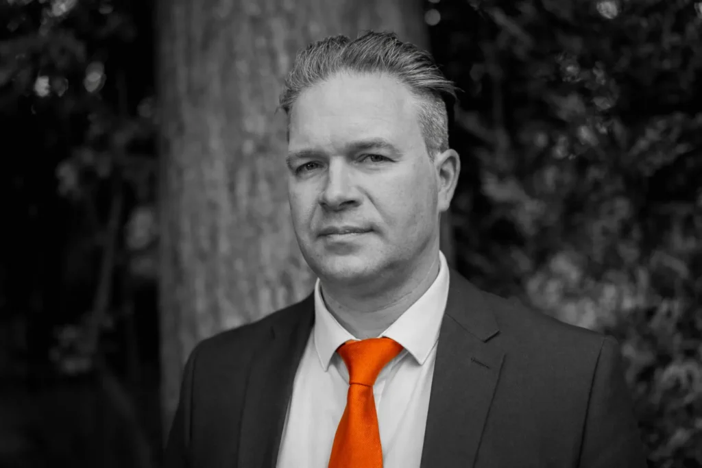 Ian Genius delivering sales courses Nottingham